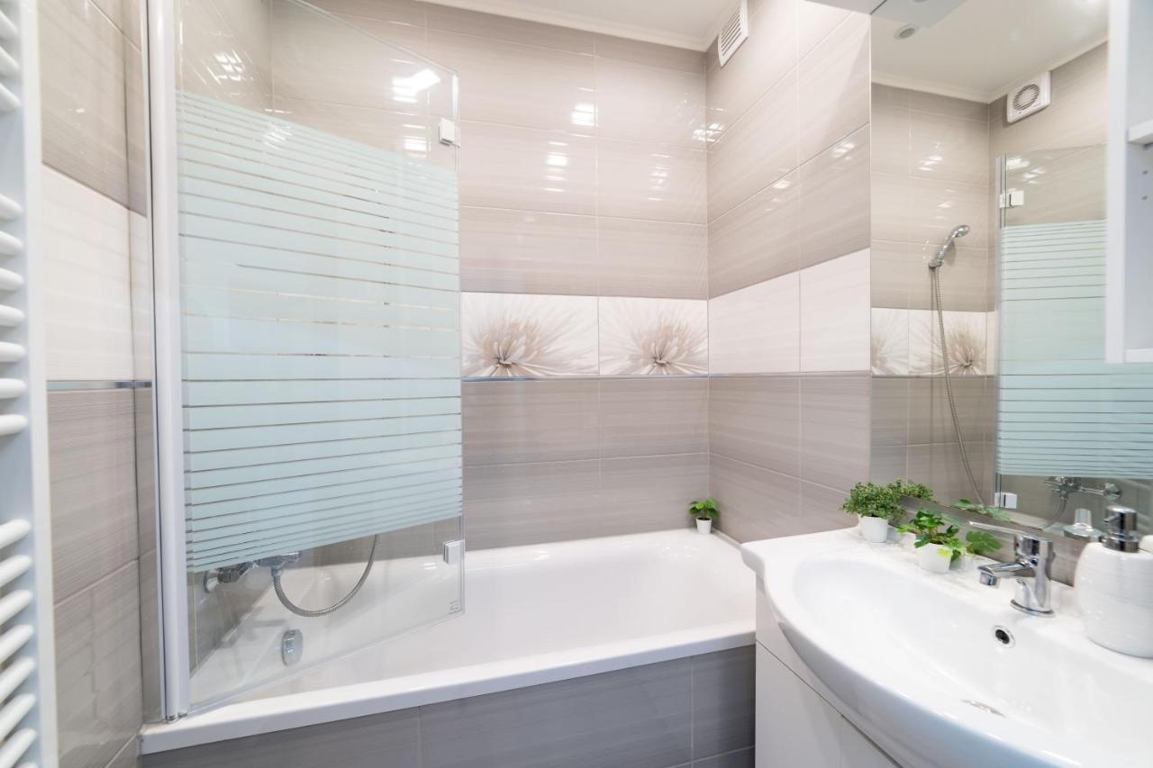 Comfort 66 - Real-Life 3-Room Family Stay With 4 Beds Mişcolţ Exterior foto